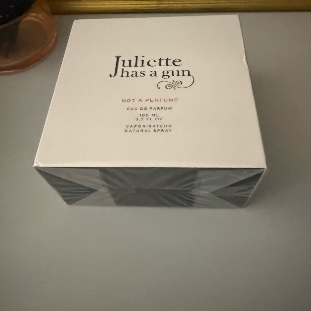 PERFECT CHRISTMAS PRESENT!! Juliette Has a Gun Perfume